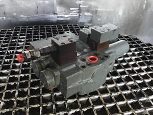 Liebherr Steuerblock